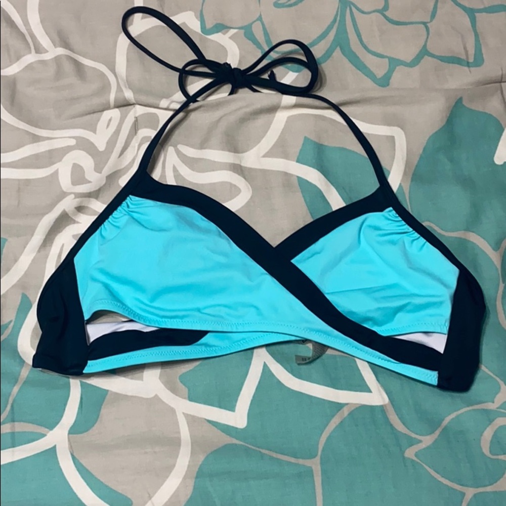 VS Pink bikini top